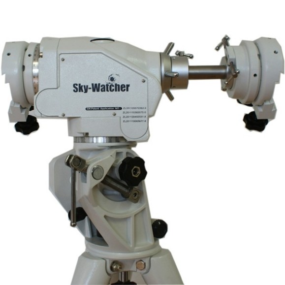 Telescopio refractor apocromático Sky-Watcher Esprit 150ED Pro triplete sobre AZ-EQ6 Pro Go-To