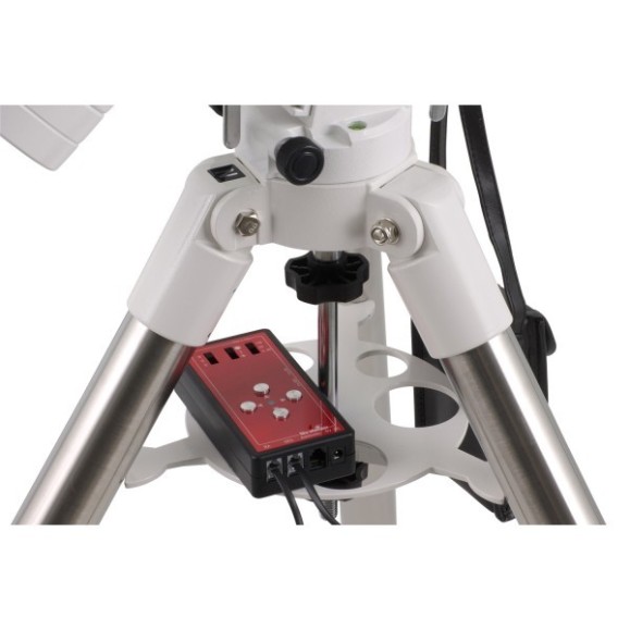 Telescopio Newton SkyWatcher 200/1000mm con montura NEQ5 y motor doble