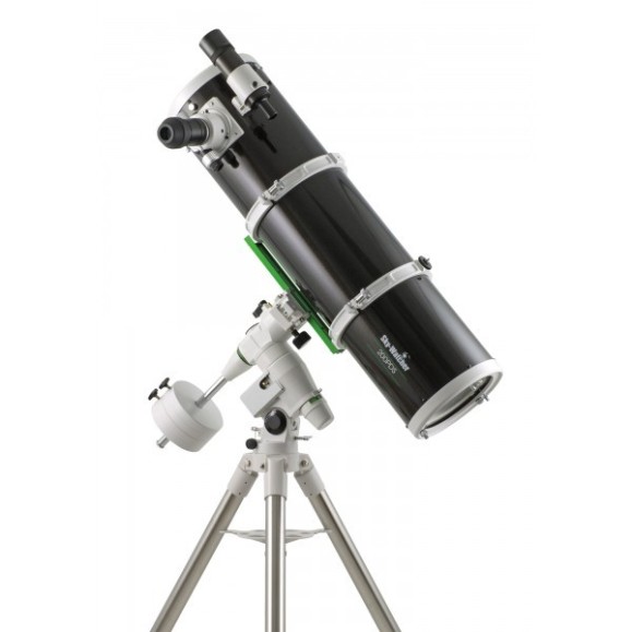 Telescopio Newton Black Diamond Dual Speed SkyWatcher 200/1000 mm con montura NEQ5