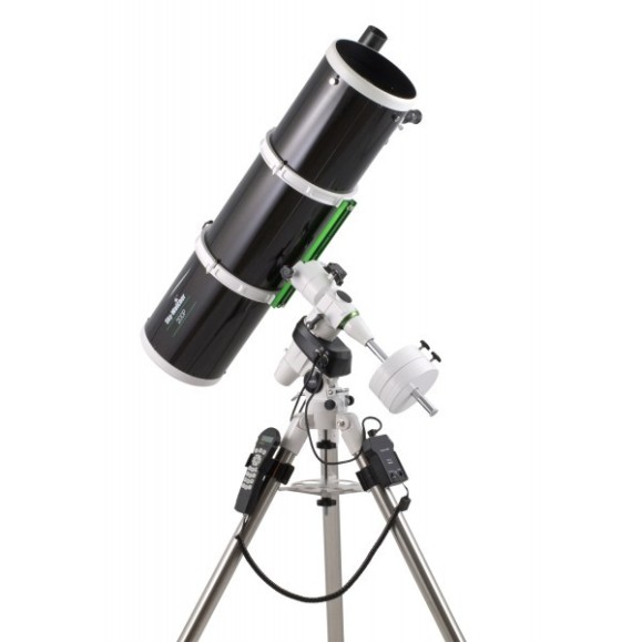 Telescopio Newton SkyWatcher Black Diamond Dual Speed 200/1000 NEQ5 PRO GOTO