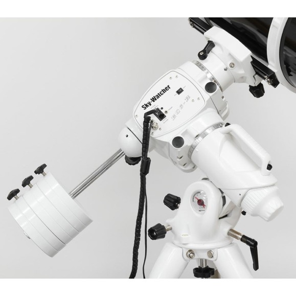 Telescopio refractor apocromático Sky-Watcher Esprit 80ED Pro con EQ6-R