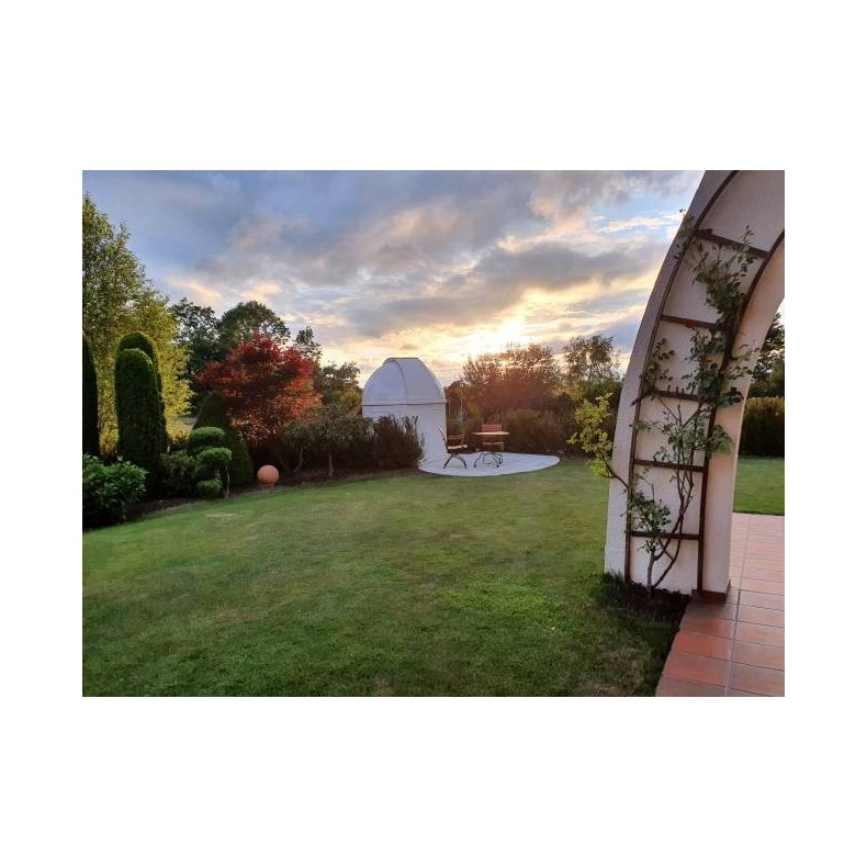 Cúpula PULSAR OBSERVATORIES de 2,2m... Cúpula PULSAR OBSERVATORIES de 2,2m...