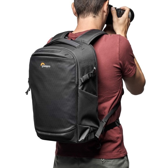 Mochila Lowepro Flipside BP 300 AW III negro