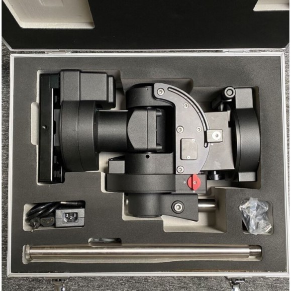 Montura CEM70EC iPolar