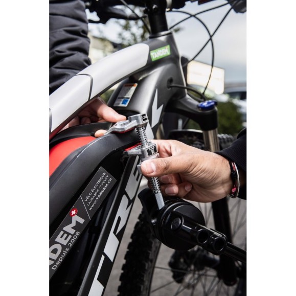 Pinza micro tipo mordaza con mordaza en extremo 2''