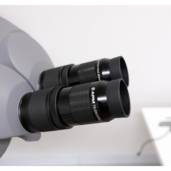 Prismáticos APM 150 mm 45° ED APO con UF30 mm y estuche