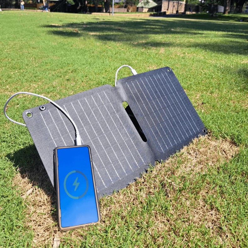 Panel Solar XTORM "Solar Booster"14W... Panel Solar XTORM "Solar Booster"14W...